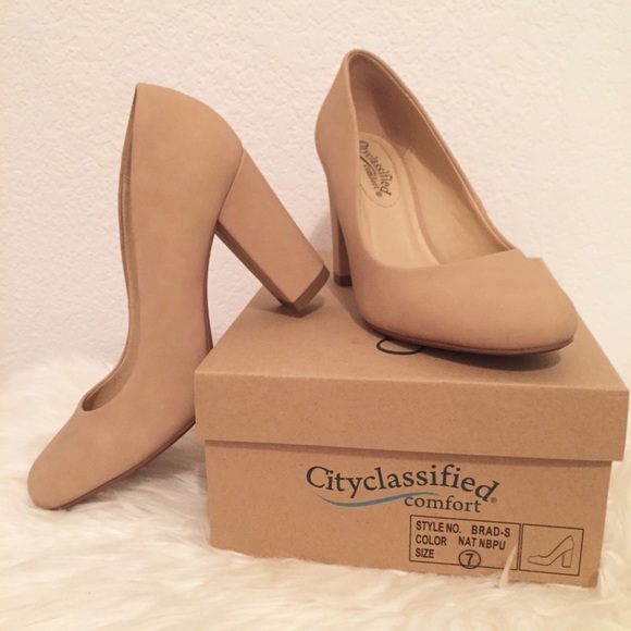 city classified block heels